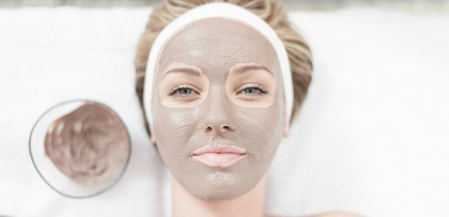طرز تهیه ۹ مدل ماسک صورت برای پوست چرب